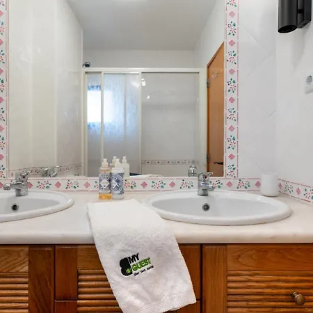 Bmyguest - Cosy Apartment